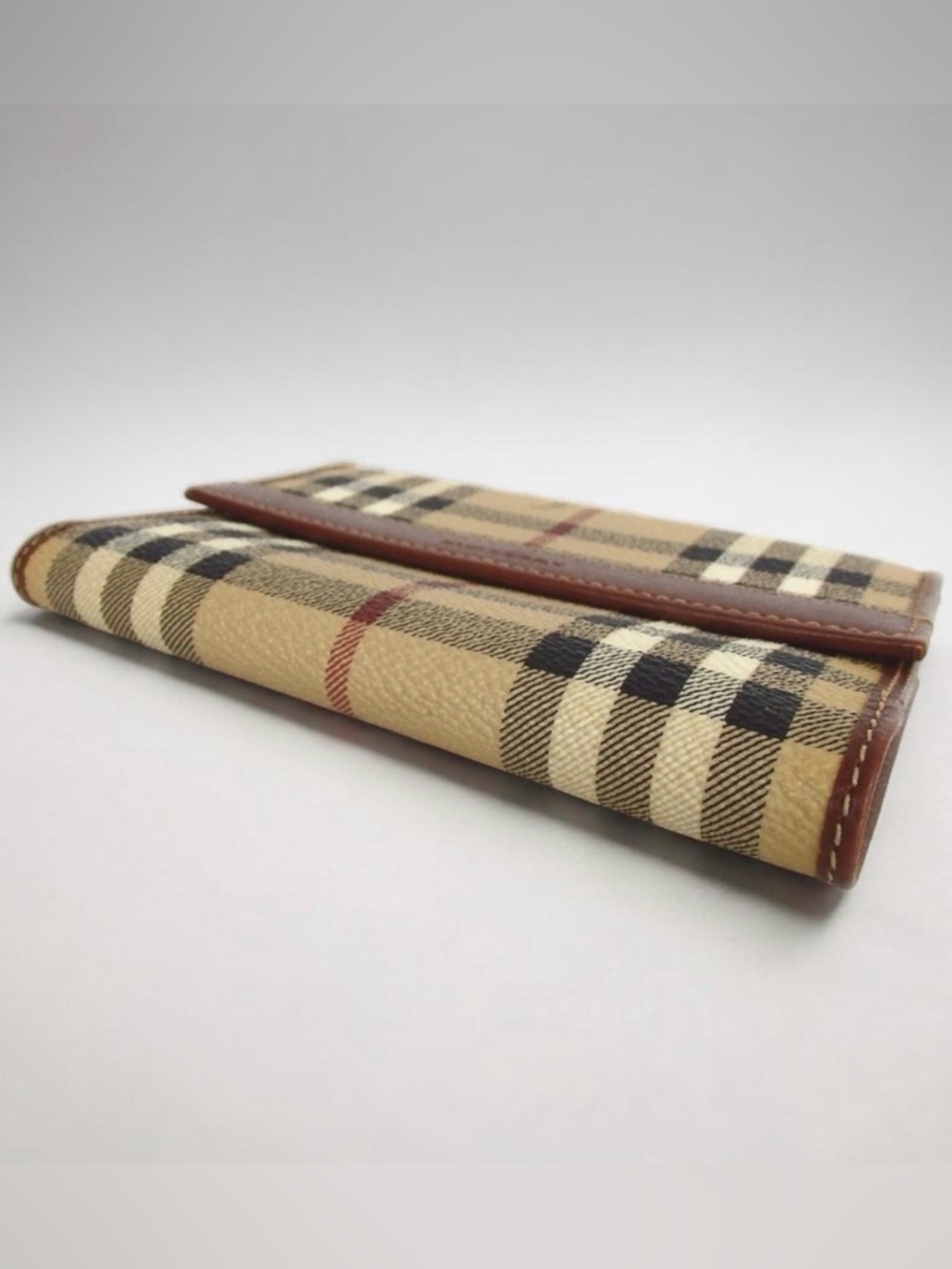 Burberry Nova Check Bifold Wallet 😍❤️ - Picture 14 of 16